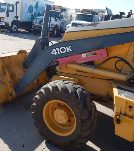 2012 John Deere 410K backhoe