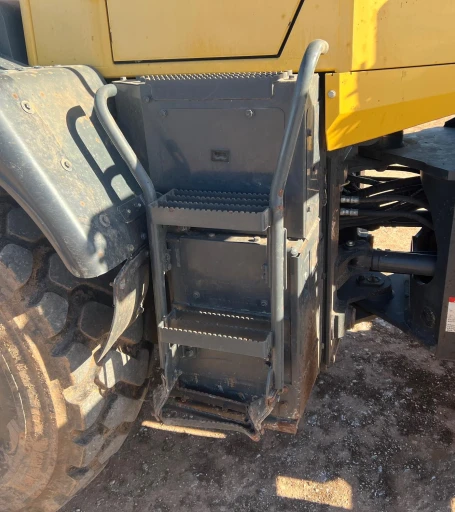 2016 Komatsu WA270-8 Wheel Loader WAttachments