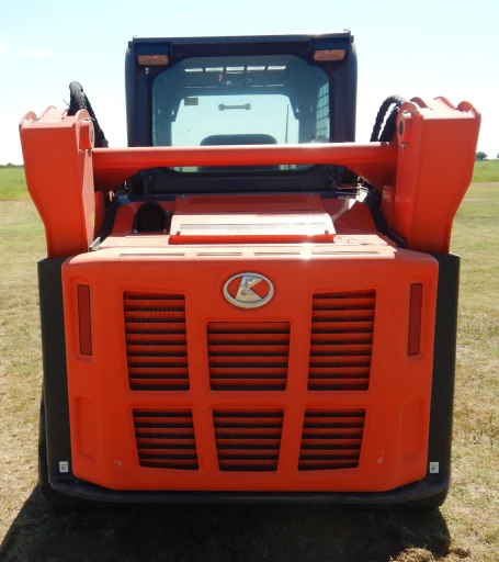 2021 Kubota SVL75-2  tracked skid steer loader
