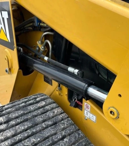 2015 Caterpillar 277D tracked skid steer loader