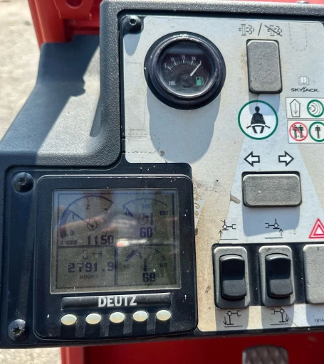 2018 Skyjack SJ1056 TH telehandler