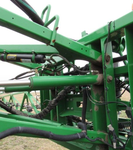 2014 John Deere R4038 self-propelled sprayer