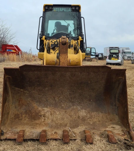 2010 Caterpillar 963D track loader