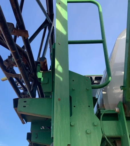 2011 John Deere 4730 Self-Propelled Sprayer