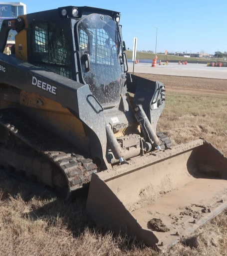 2021 John Deere 331G tracked skid steer loader