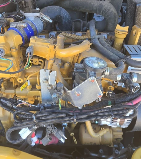 2022 Caterpillar 908M wheel loader