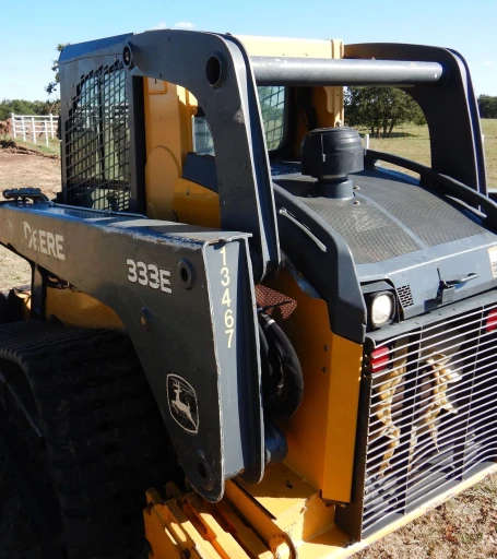 2013 John Deere 333E tracked skid steer loader