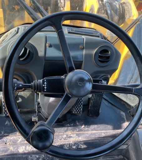 2011 John Deere 844K wheel loader