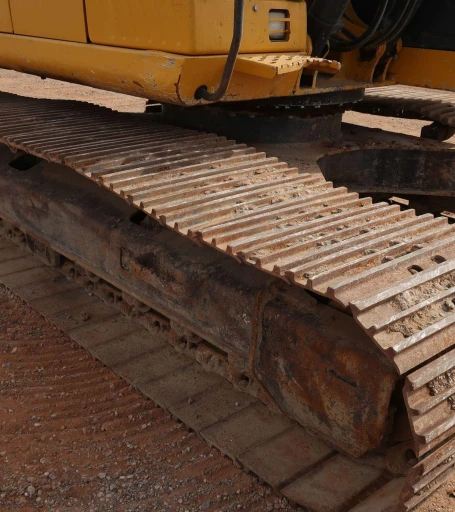 2015 John Deere 210G LC  excavator