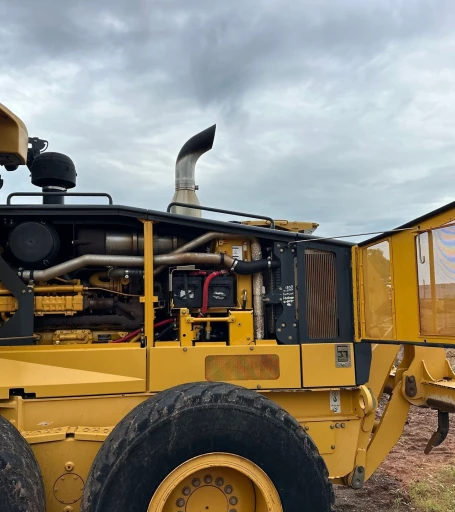 2013 John Deere 772GP motor grader
