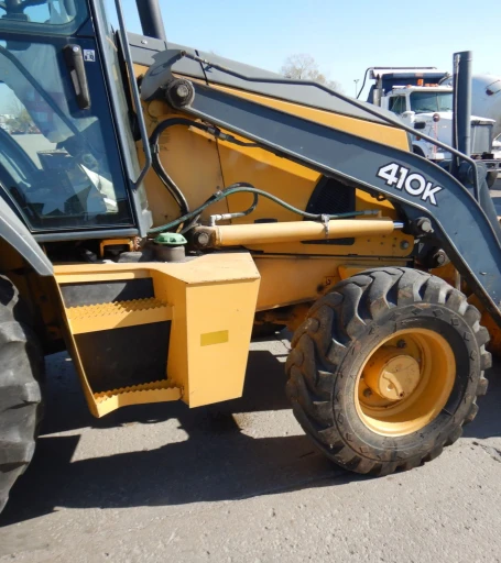 2012 John Deere 410K backhoe