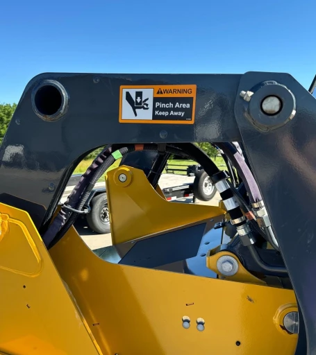 2023 John Deere 317G tracked skid steer loader