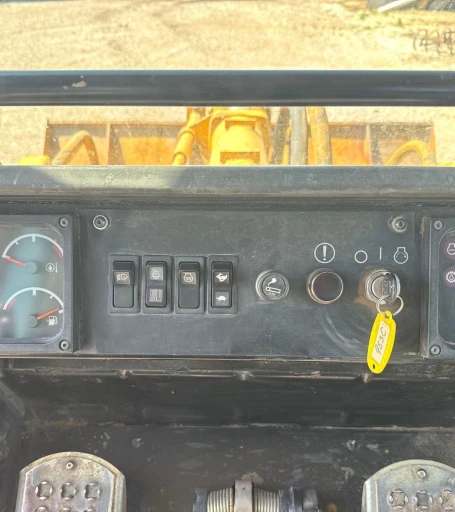 2002 Caterpillar 953C track loader