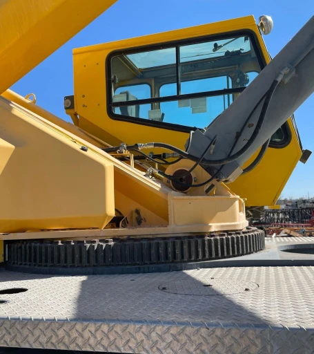 2007 Grove RT875E crane