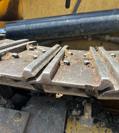 2016 Caterpillar 953D track loader