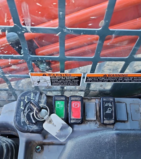 2022 Kubota SVL97-2 tracked skid steer loader