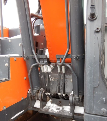 2014 Doosan DX140LCR excavator