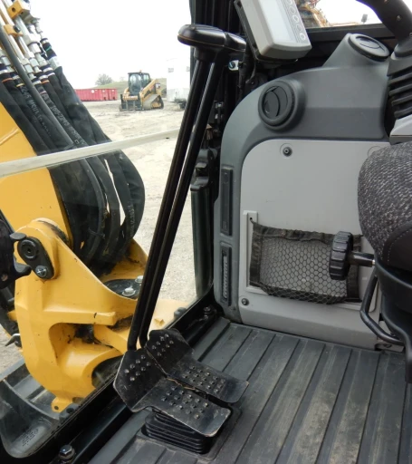 2018 Caterpillar 305E2 CR mini excavator