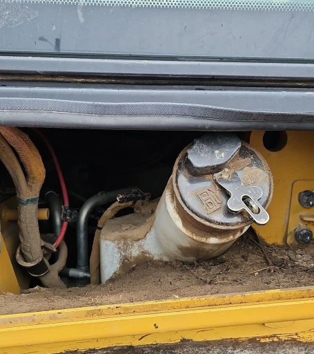 2015 Caterpillar 963D track loader