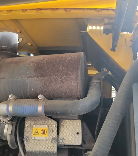 2005 Komatsu WA320 wheel loader