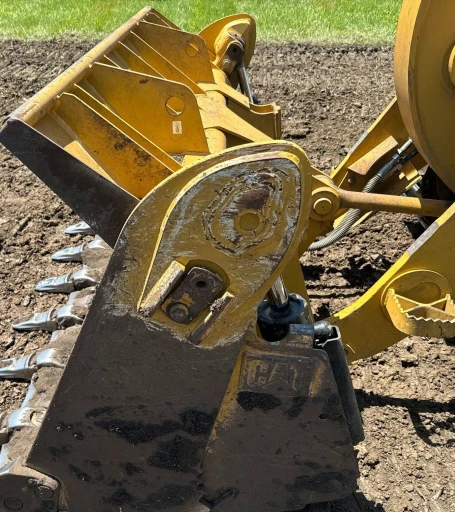 2016 Caterpillar 953D track loader