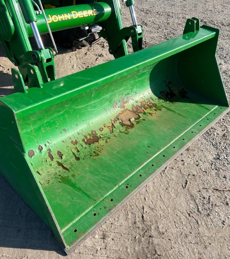 2013 John Deere 6125R MFWD Tractor Loader