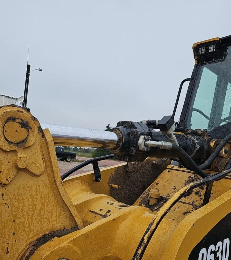 2015 Caterpillar 963D track loader