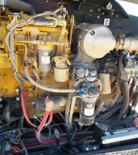 2013 Caterpillar TL943C telehandler