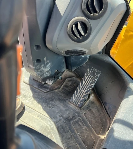 2021 John Deere 624 P-Tier wheel loader