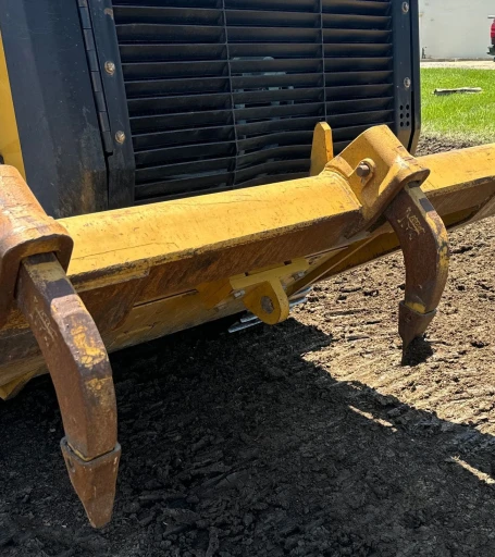 2016 Caterpillar 953D track loader