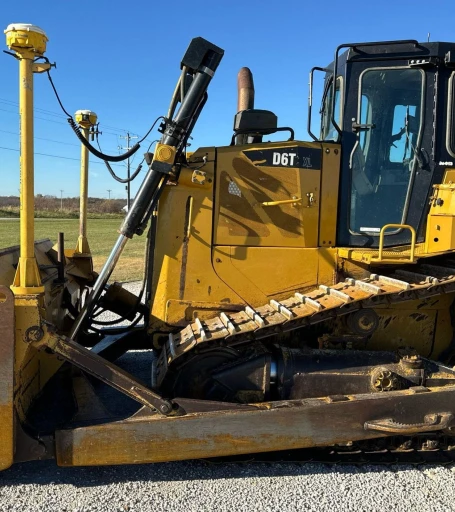 2011 Caterpillar D6T XL dozer
