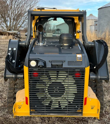 2019 John Deere 325G tracked skid steer loader