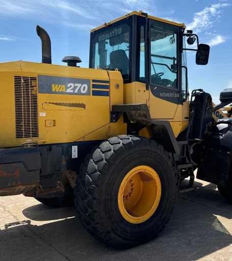 2014 Komatsu WA270-7 wheel loader