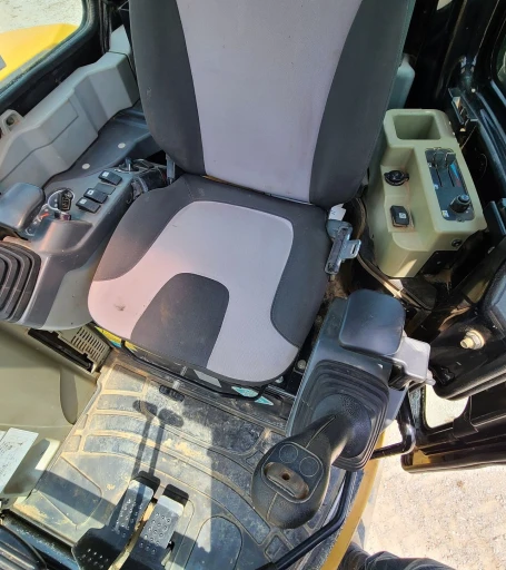 2011 Caterpillar 305.5D CR mini excavator