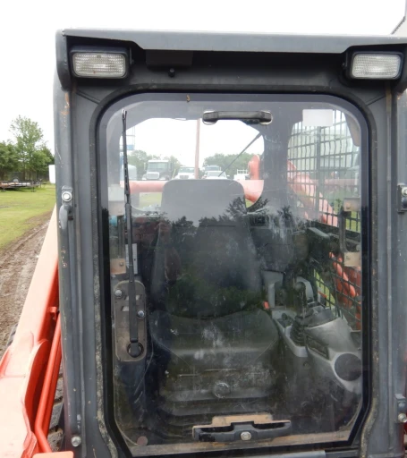 2017 Kubota SVL 95-2S skid steer loader