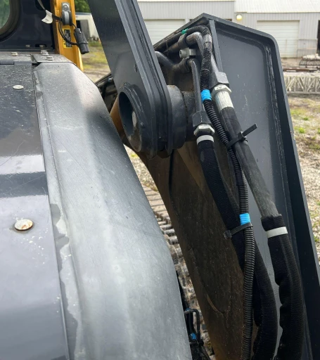 2017 John Deere 333G skid steer loader