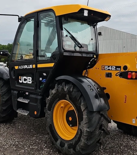 2023 JCB 542-70AG telehandler