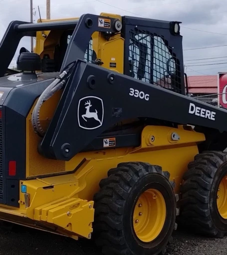 2022 John Deere 330G skid steer loader