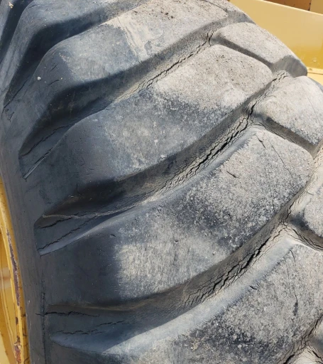 2006 Caterpillar 615C elevating scraper