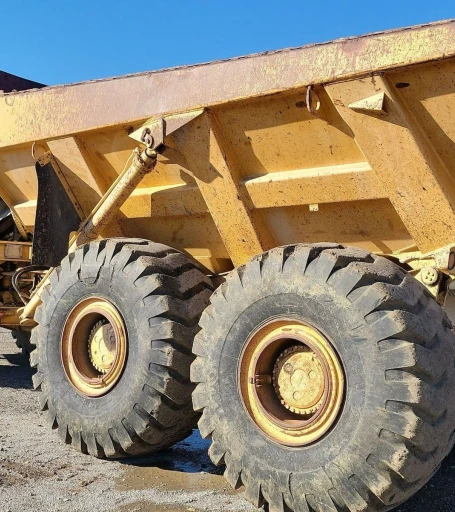 2001 John Deere 400C haul truck