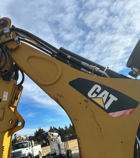 2015 Caterpillar 420F backhoe
