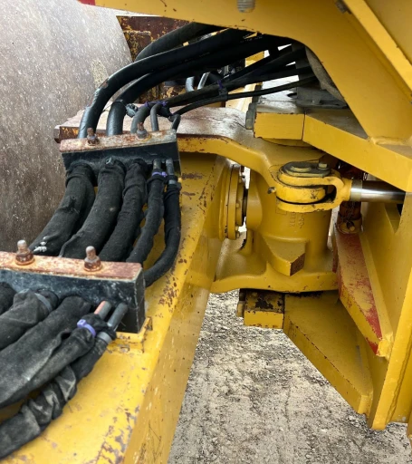 2008 Caterpillar CS56 single drum vibratory roller