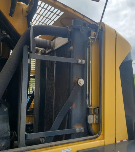 2005 Komatsu WA320 wheel loader