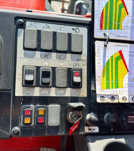 2018 Skyjack SJ1056 TH telehandler