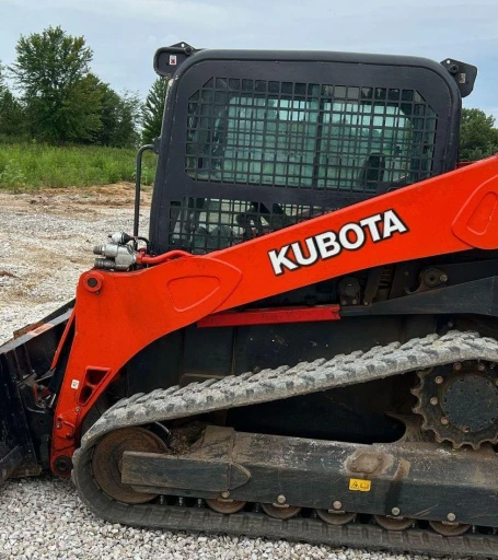 2019 Kubota SVL95-2S tracked skid steer loader