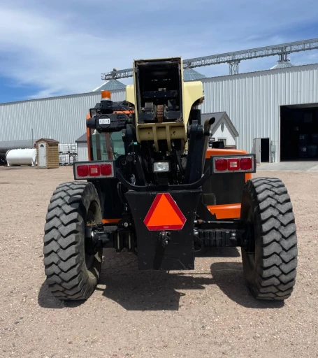 2013 JLG G1055A 4x4x4