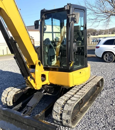 2017 CATERPILLAR 305.5E2 CR