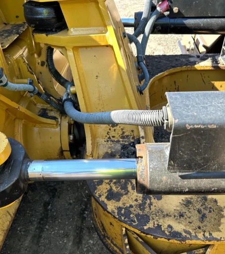 2016 Caterpillar D6K2 LGP dozer