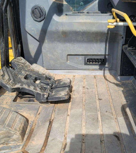 2019 Caterpillar 306CR  mini excavator