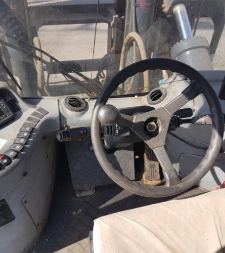 2013 SMV 70,000LBS FORKLIFT